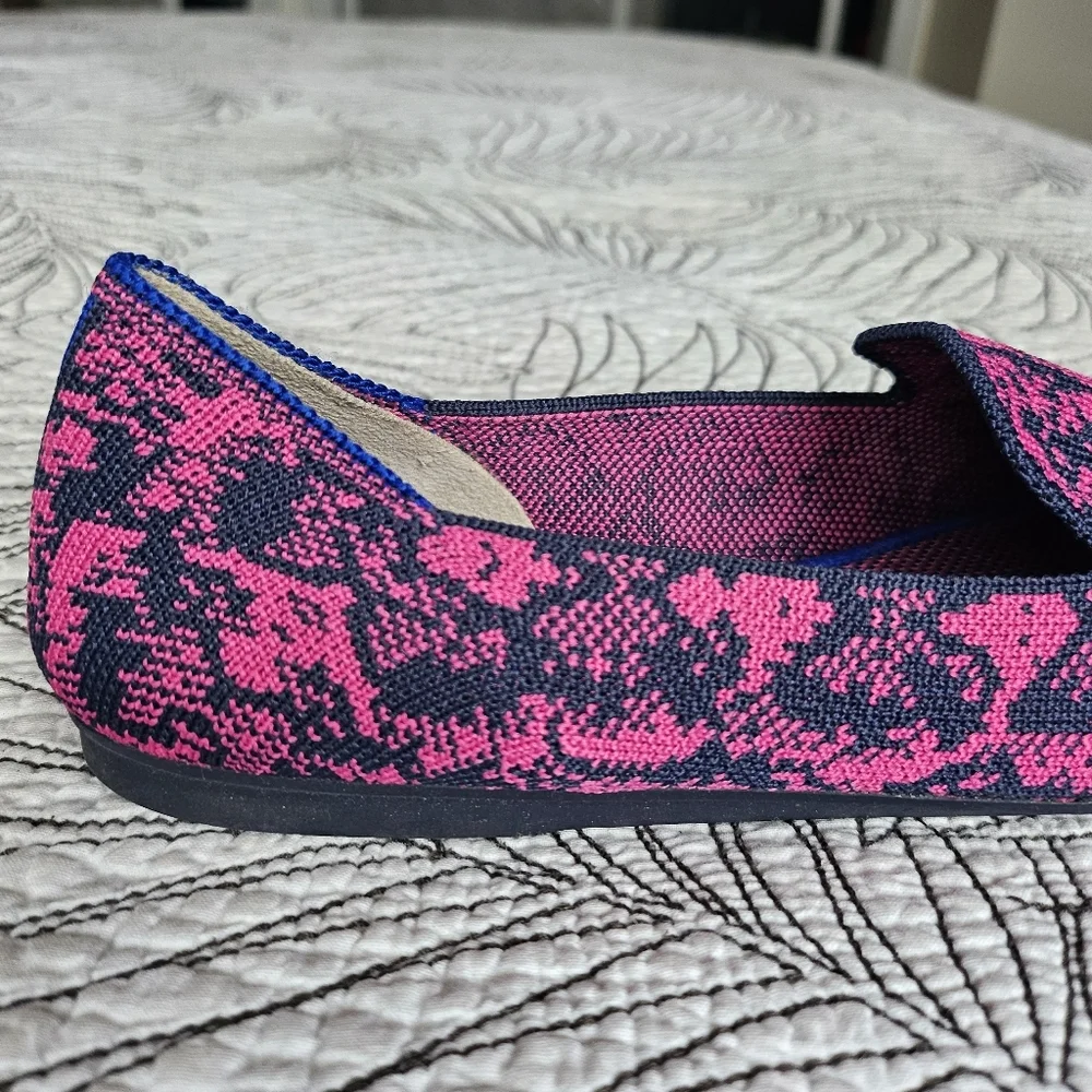 EUC RETIRED Rothy’s The Loafer Snake Fuschia Navy Women 6.5